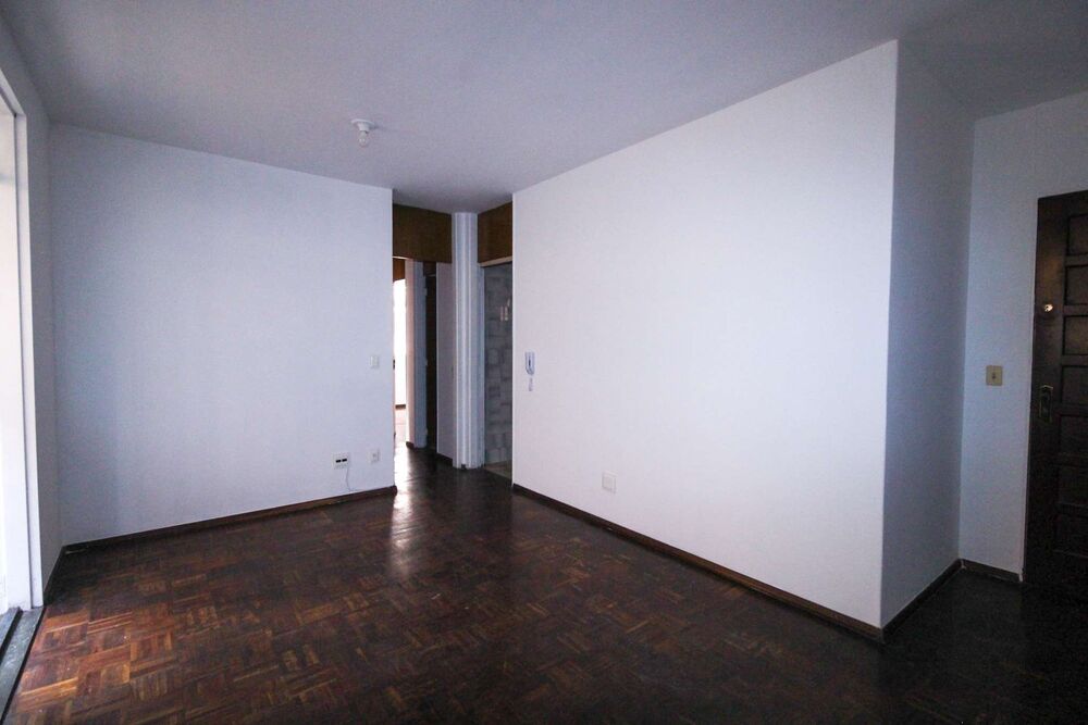 Apartamento à venda com 3 quartos, 75m² - Foto 1