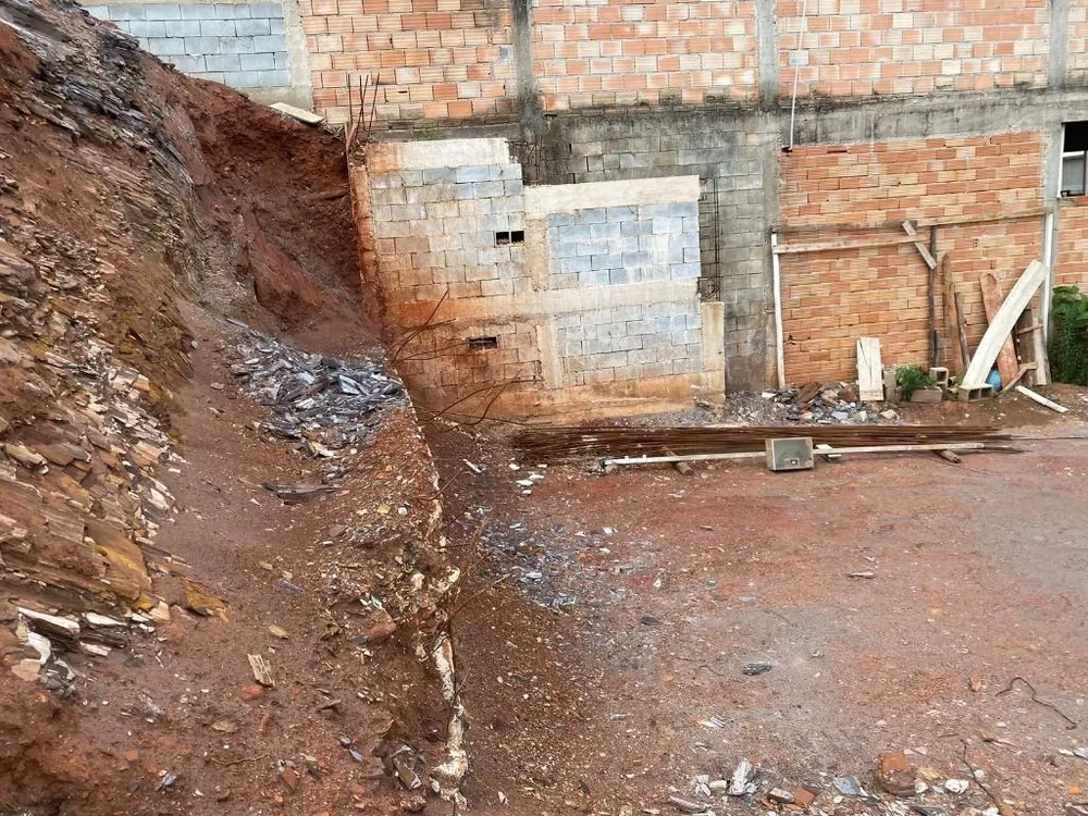 Terreno, 591 m² - Foto 2