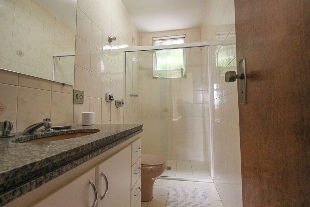 Apartamento à venda com 4 quartos, 140m² - Foto 9