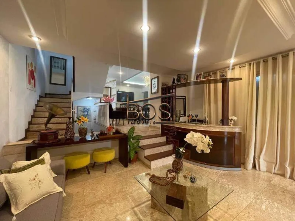 Casa, 5 quartos, 325 m² - Foto 2