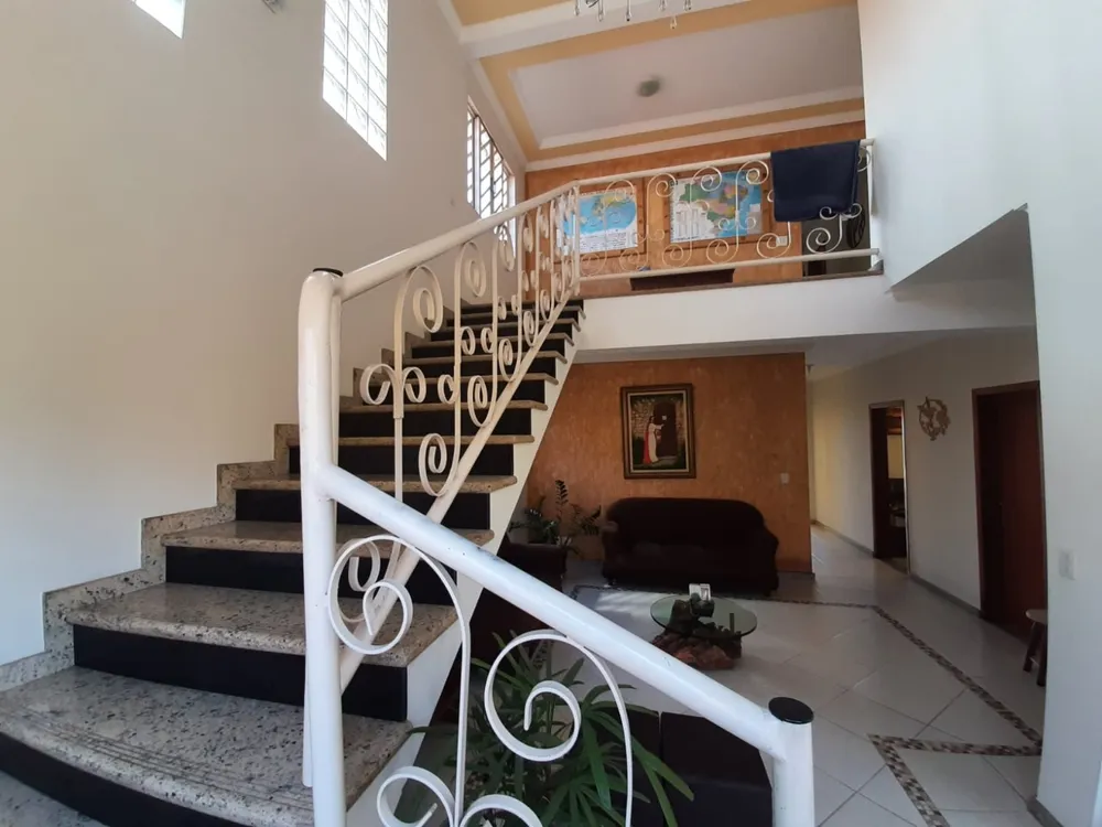 Casa, 5 quartos, 408 m² - Foto 1