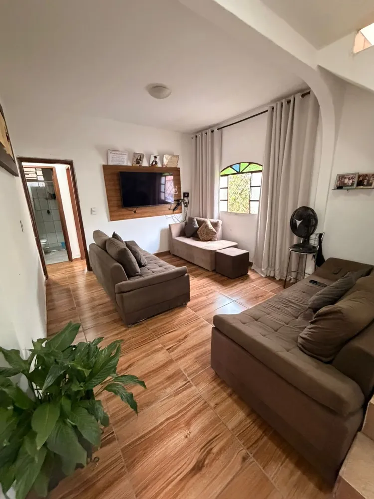 Casa, 2 quartos, 176 m² - Foto 1