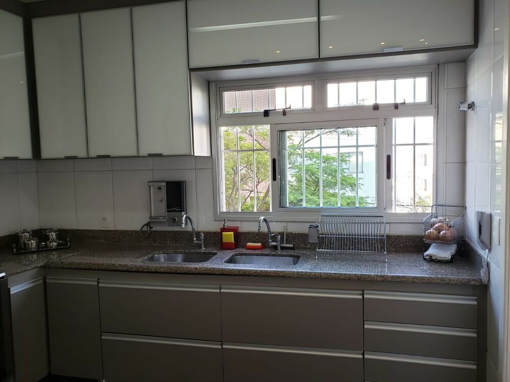 Apartamento à venda com 4 quartos, 170m² - Foto 3