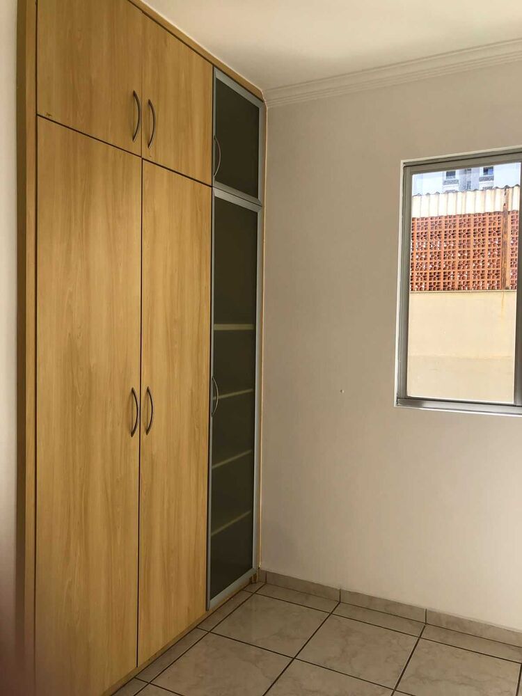 Apartamento à venda com 3 quartos, 104m² - Foto 2