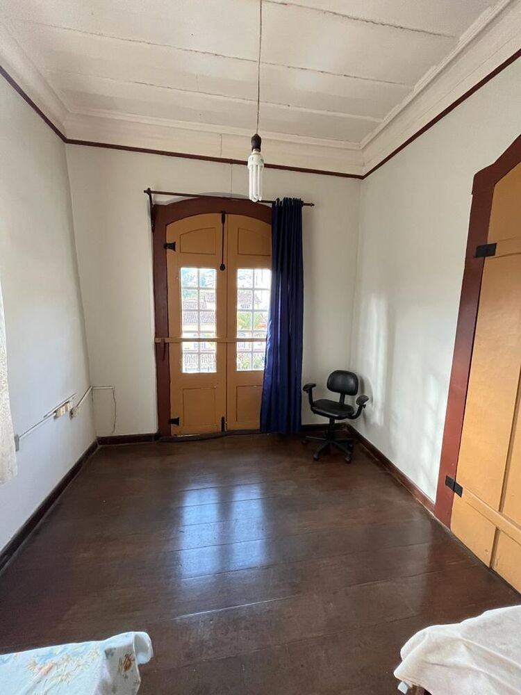Casa à venda com 10 quartos, 450m² - Foto 5