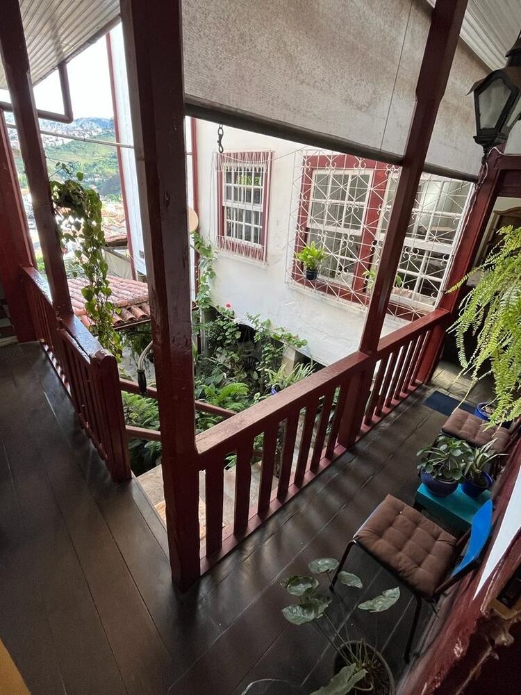 Casa à venda com 10 quartos, 450m² - Foto 4
