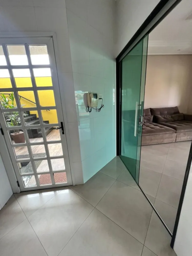 Casa, 3 quartos, 318 m² - Foto 2