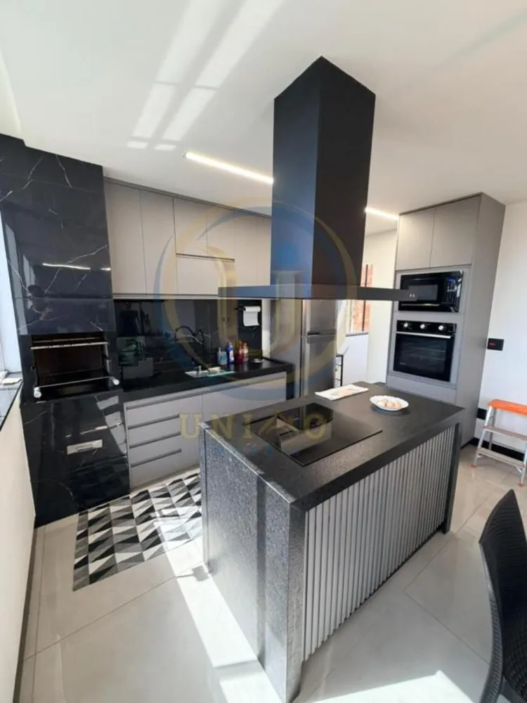 Casa, 4 quartos, 250 m² - Foto 9
