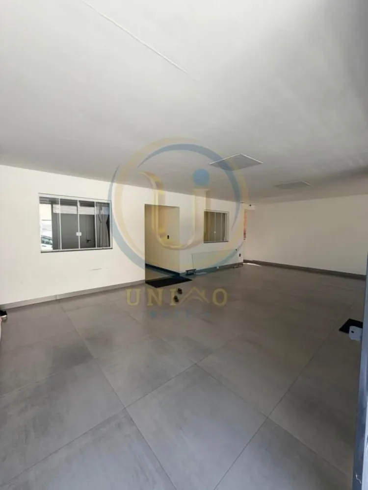 Casa, 4 quartos, 250 m² - Foto 3