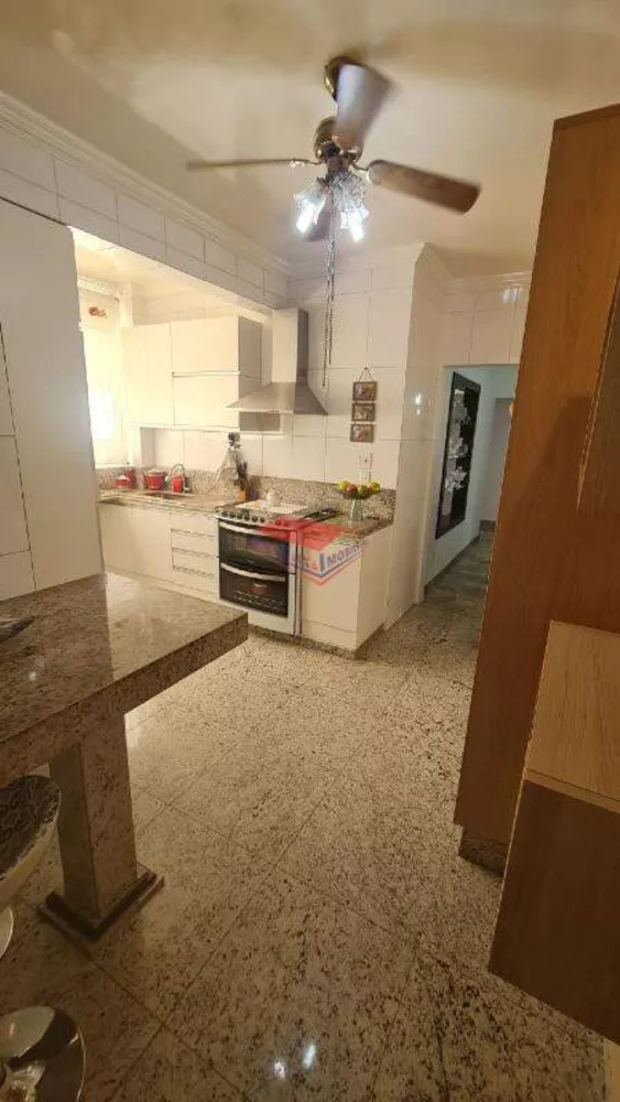 Apartamento à venda com 4 quartos, 147m² - Foto 13