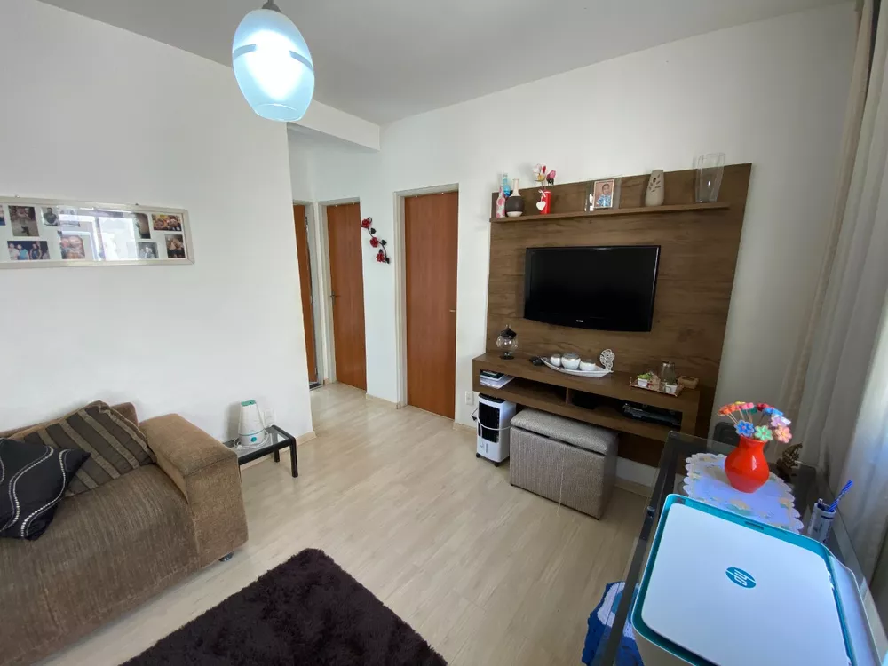 Apartamento à venda com 2 quartos, 42m² - Foto 1