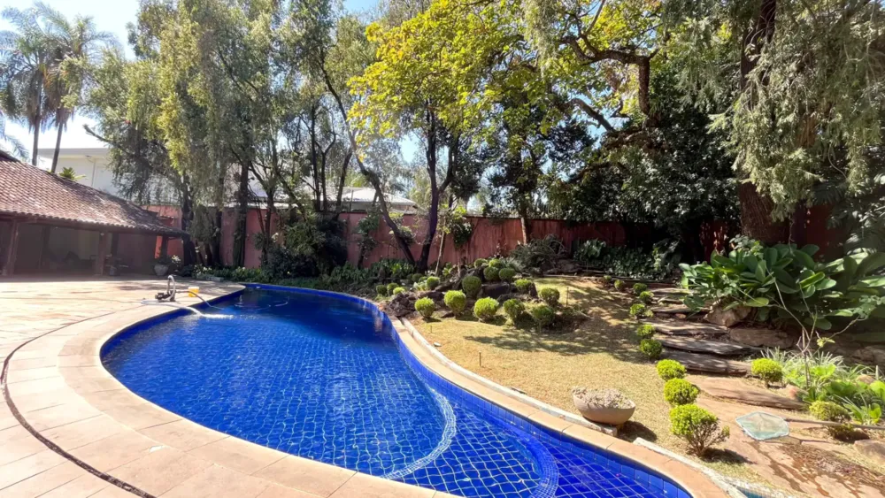 Casa, 4 quartos, 1023 m² - Foto 2