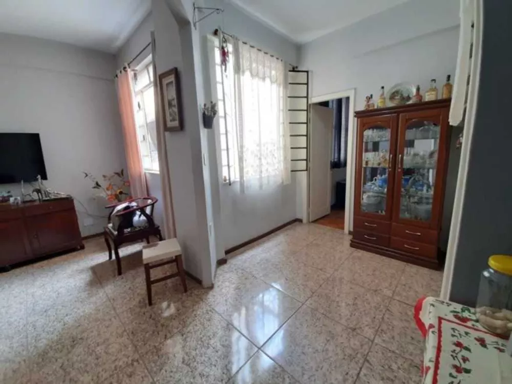 Apartamento à venda com 2 quartos, 68m² - Foto 4