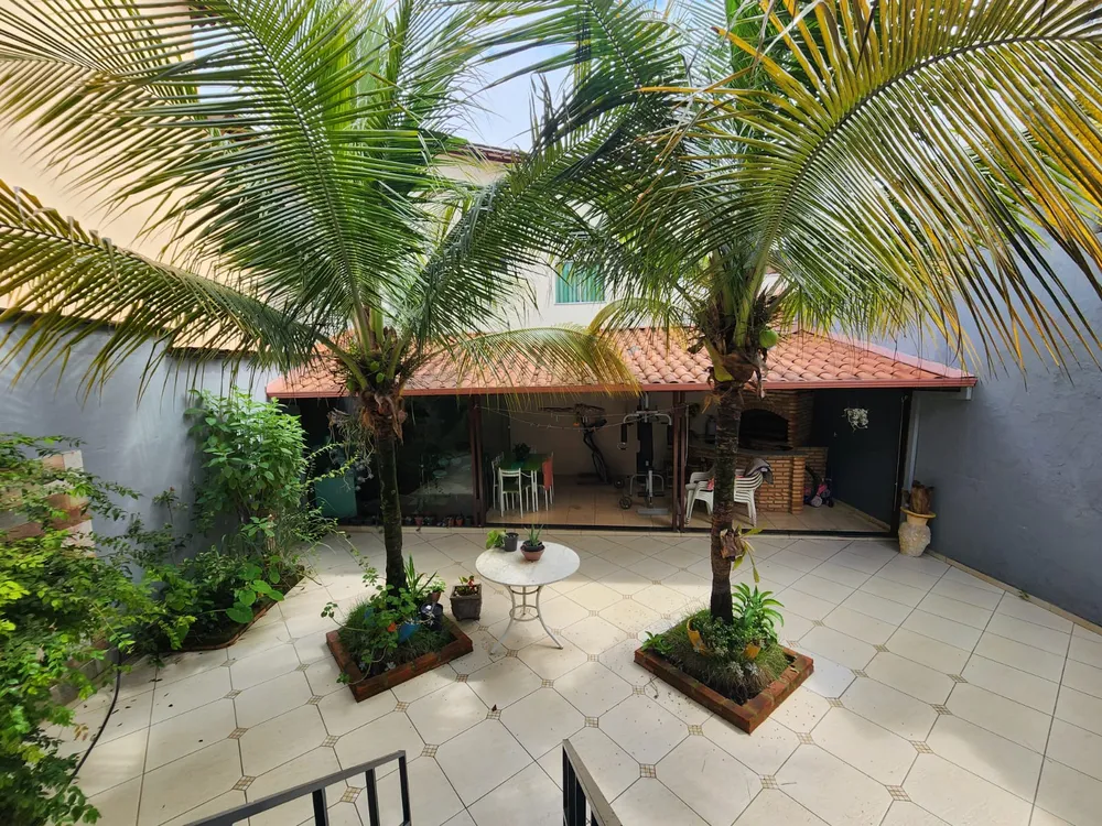 Casa, 2 quartos, 225 m² - Foto 1