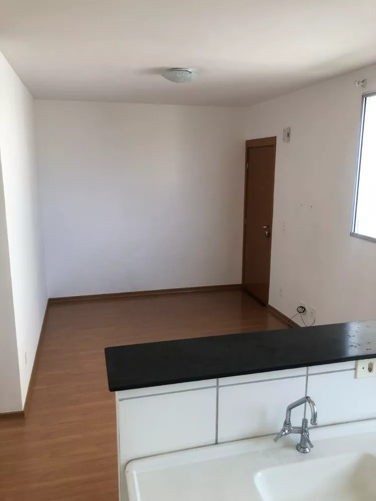 Apartamento à venda com 2 quartos, 44m² - Foto 2