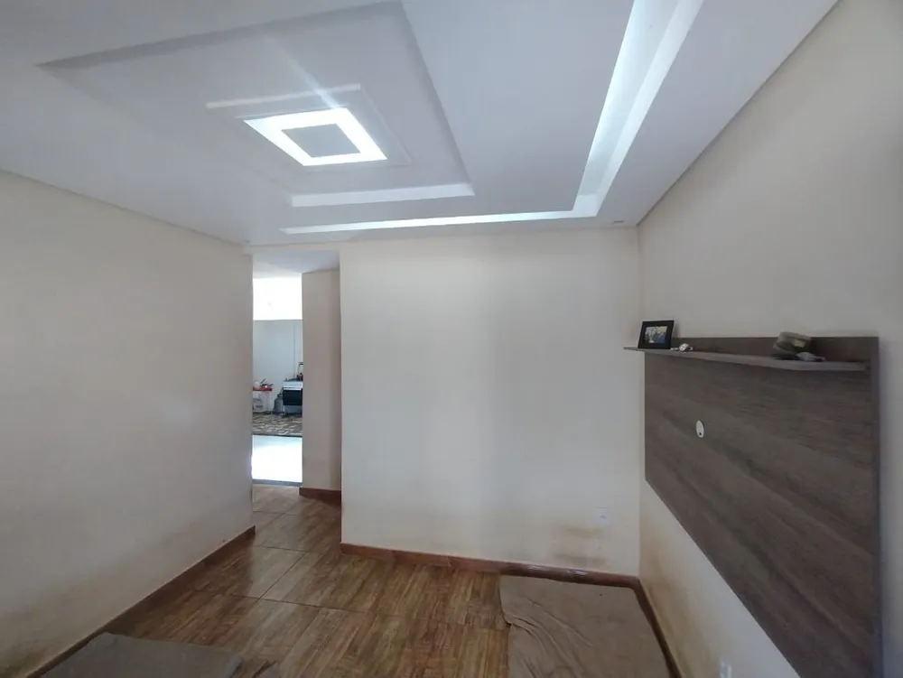 Casa, 2 quartos, 330 m² - Foto 1