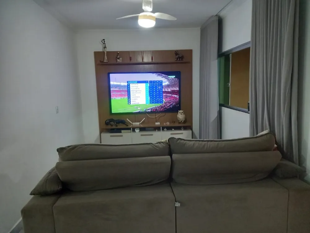 Casa, 3 quartos, 250 m² - Foto 4