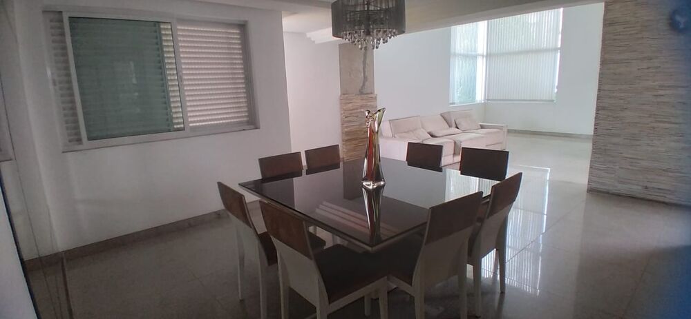 Casa à venda com 3 quartos, 600m² - Foto 14