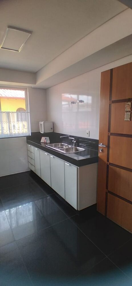 Casa à venda com 3 quartos, 600m² - Foto 19