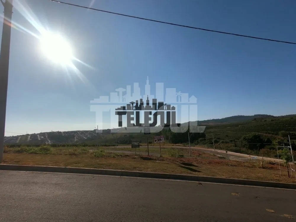 Terreno, 240 m² - Foto 1