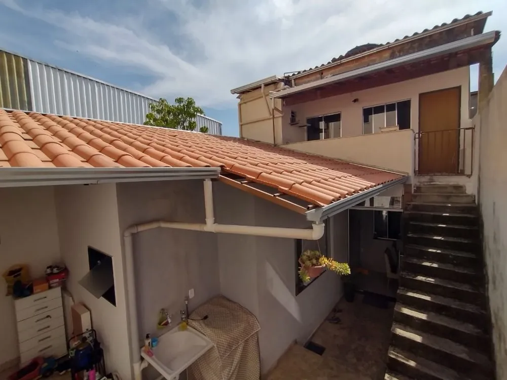 Casa, 5 quartos, 200 m² - Foto 1
