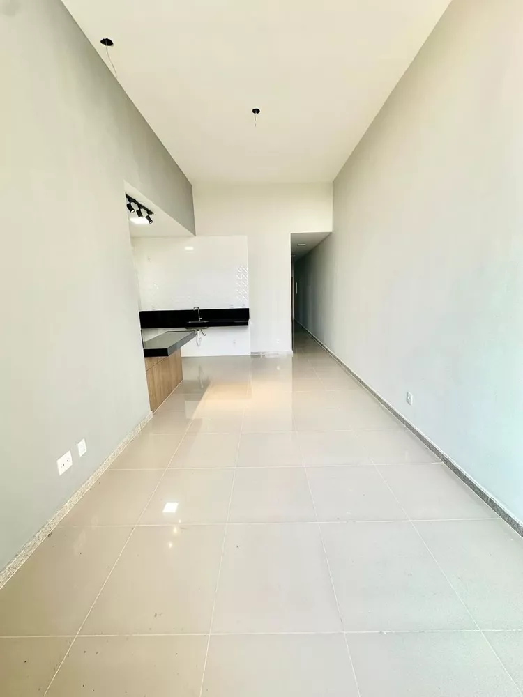 Casa à venda com 3 quartos, 103m² - Foto 2