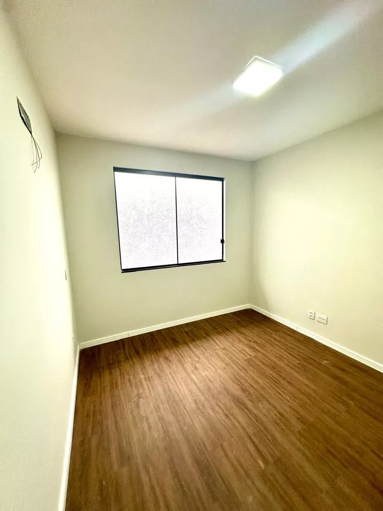 Casa à venda com 3 quartos, 103m² - Foto 10