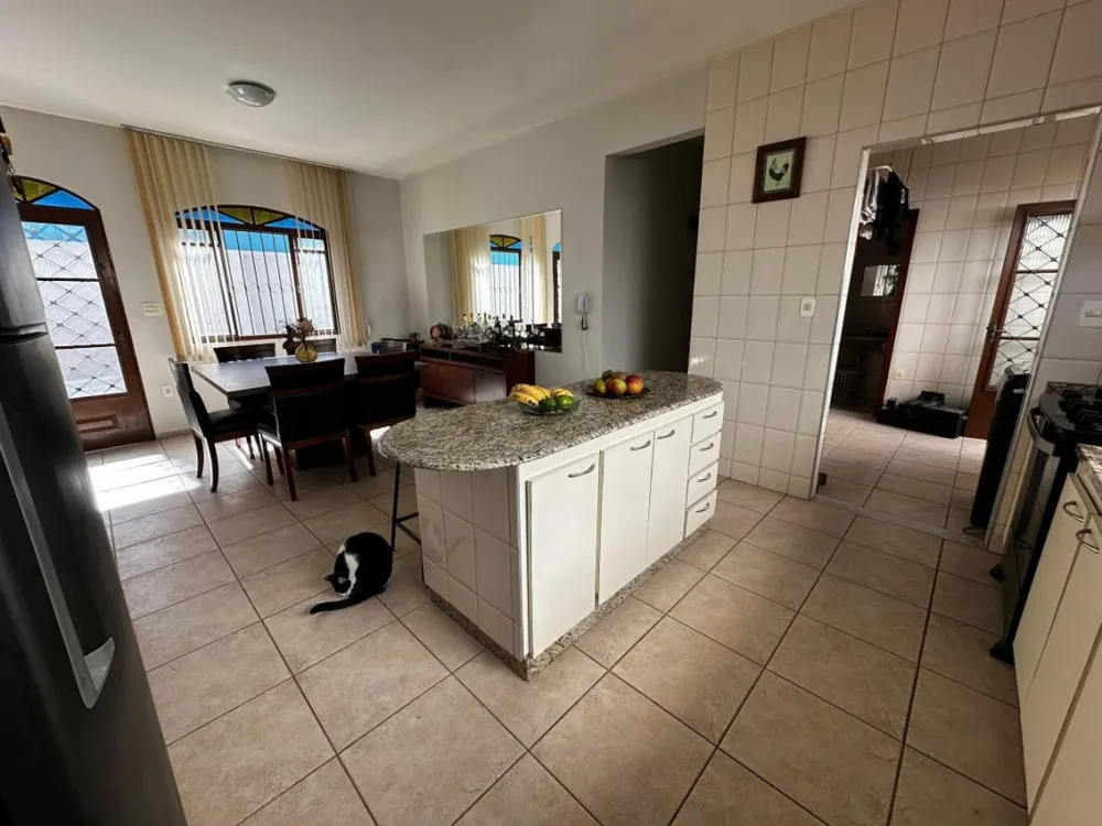 Casa, 4 quartos, 300 m² - Foto 8