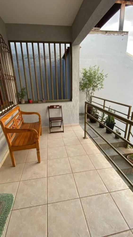 Casa, 4 quartos, 300 m² - Foto 1