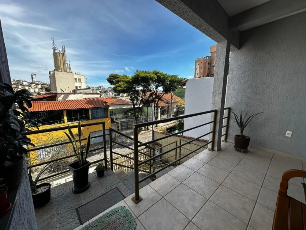Casa, 4 quartos, 300 m² - Foto 2