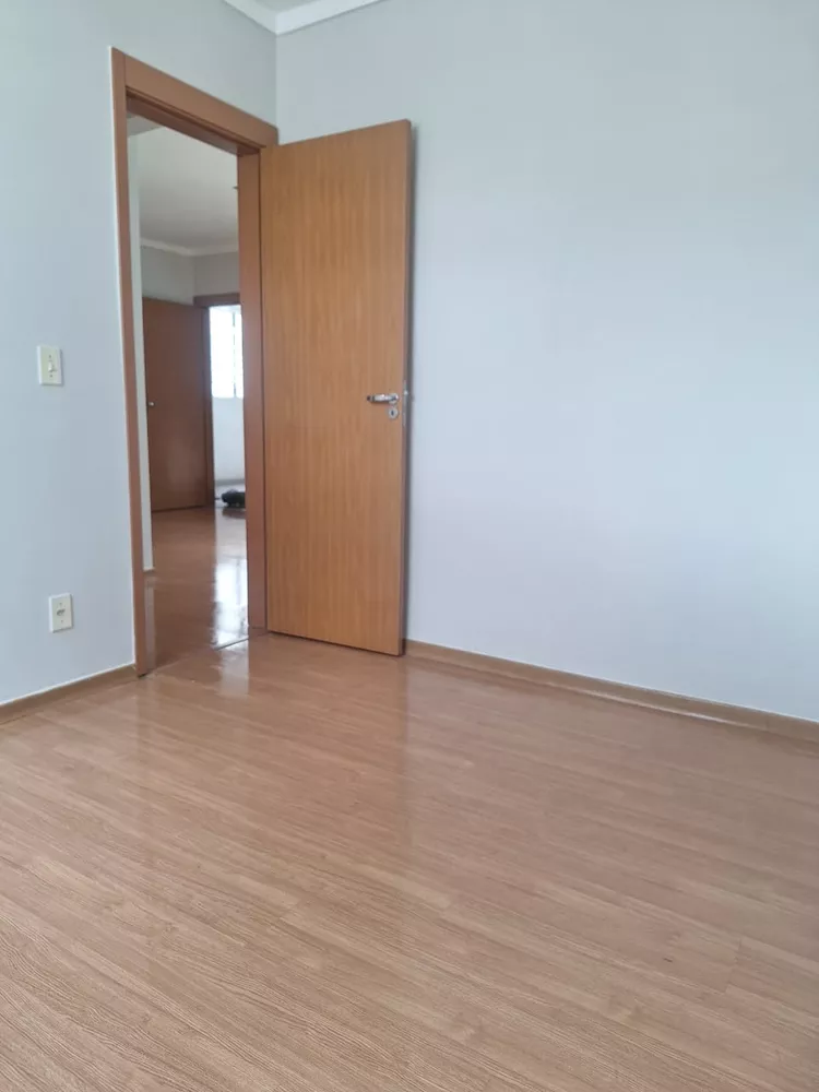 Apartamento à venda com 2 quartos, 50m² - Foto 4