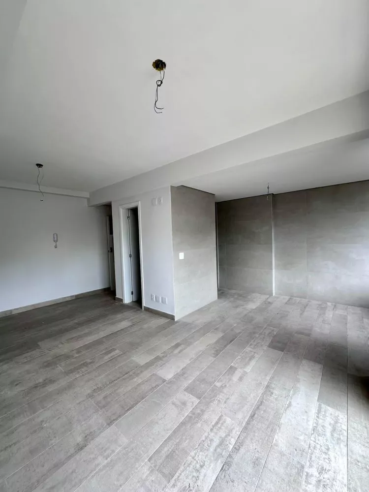 Apartamento à venda com 3 quartos, 128m² - Foto 3