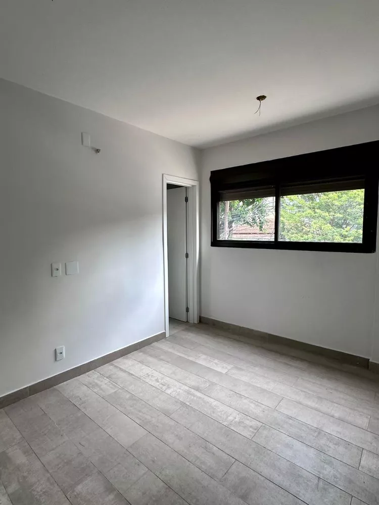 Apartamento à venda com 3 quartos, 128m² - Foto 4