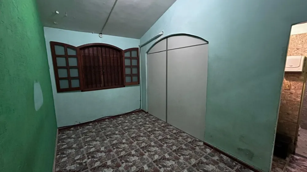 Casa, 7 quartos, 201 m² - Foto 2