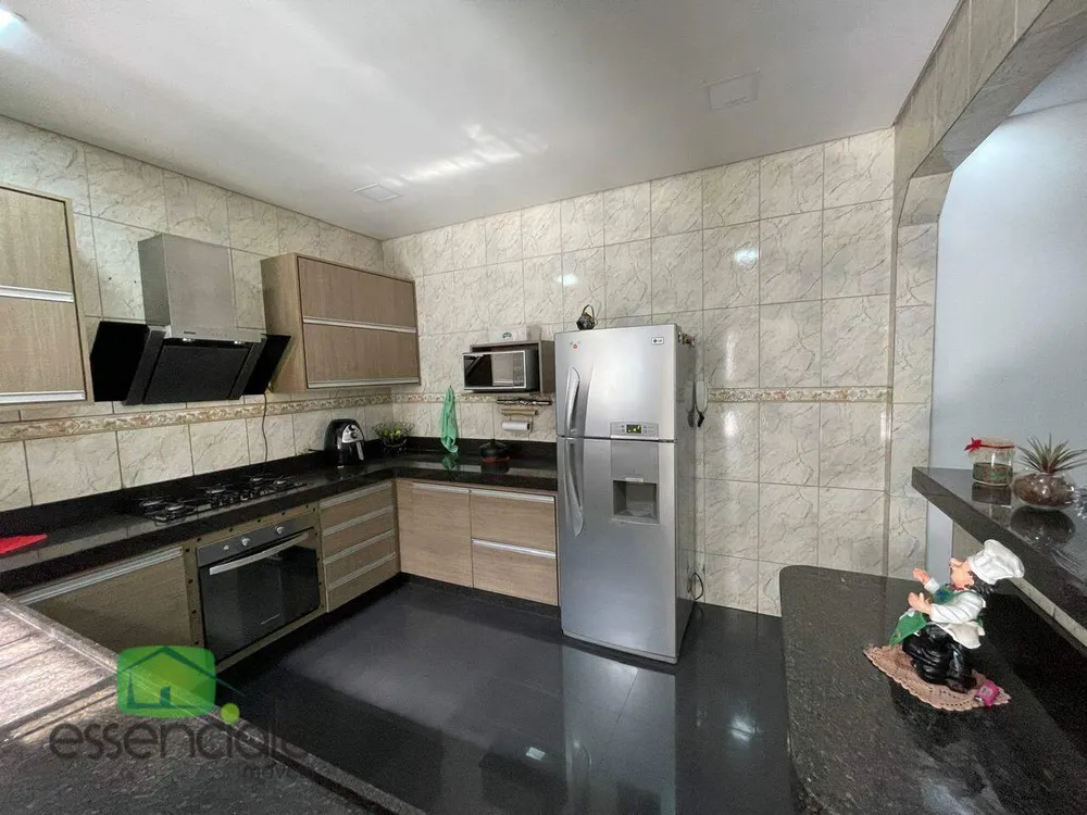 Casa, 3 quartos, 200 m² - Foto 9