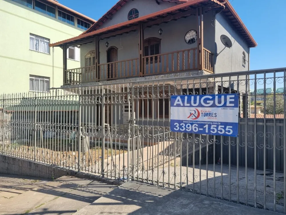 Casa, 3 quartos, 200 m² - Foto 1