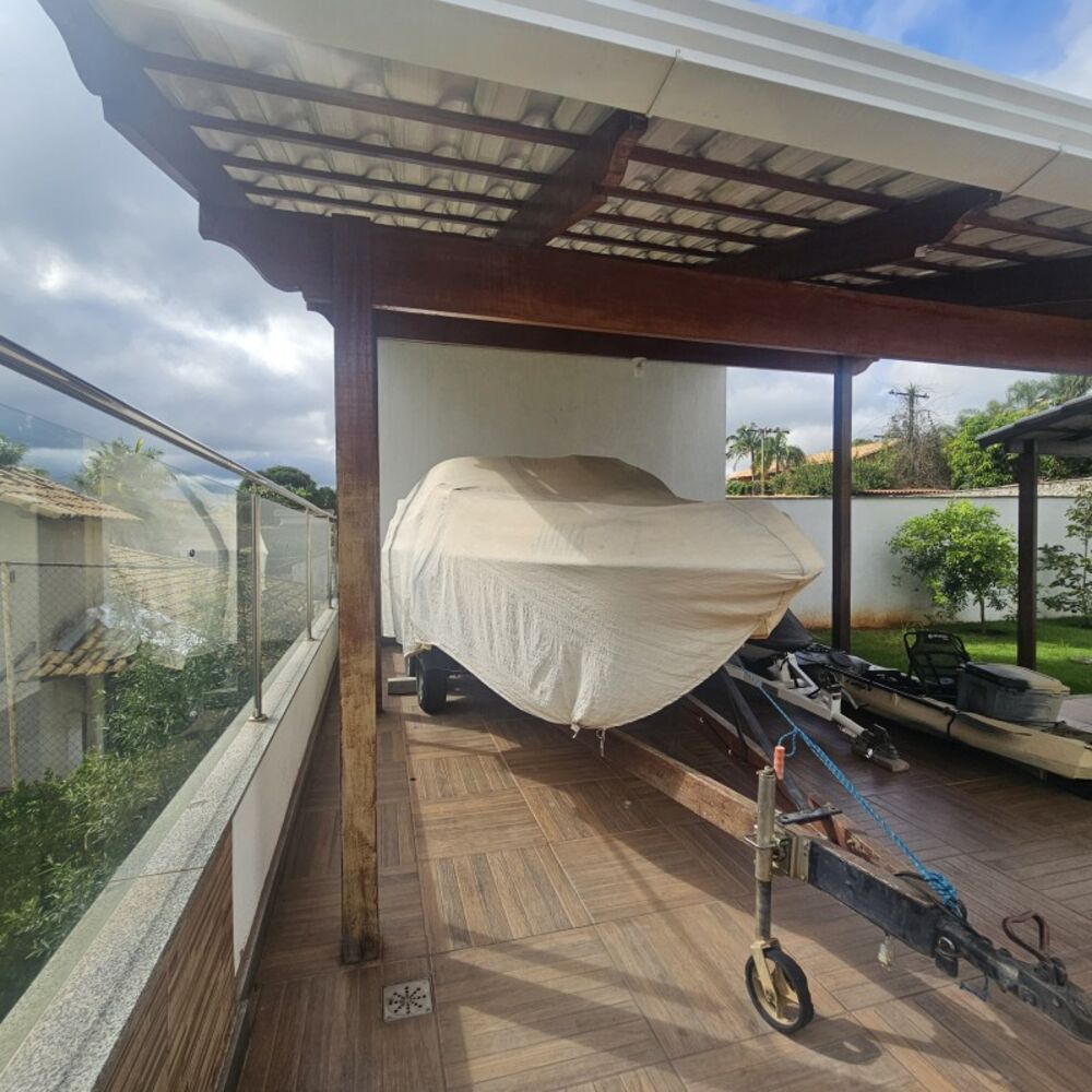 Casa de Condomínio para alugar com 6 quartos, 550m² - Foto 11