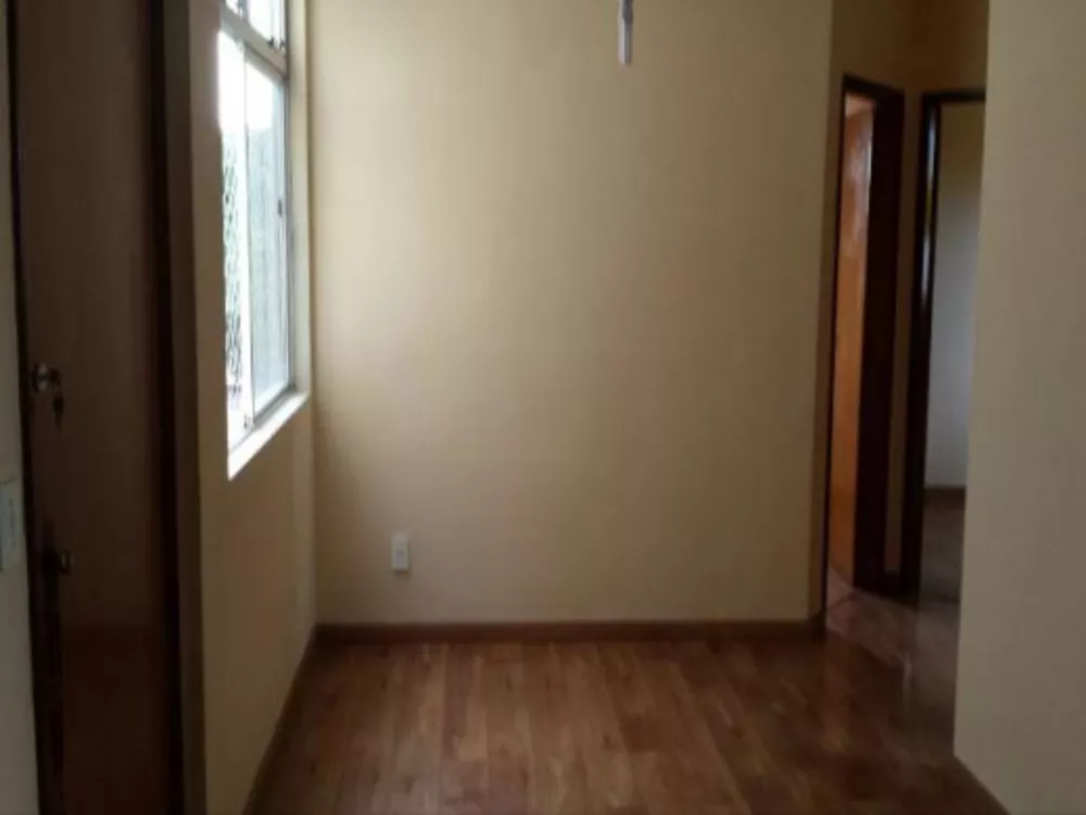 Apartamento à venda com 3 quartos, 70m² - Foto 3