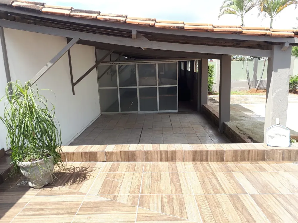 Chácara, 6 quartos, 750 m² - Foto 1