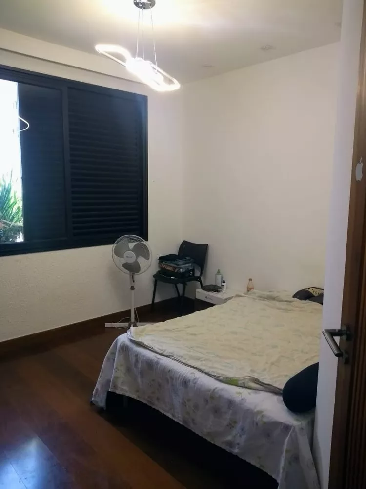 Apartamento à venda com 4 quartos, 208m² - Foto 11