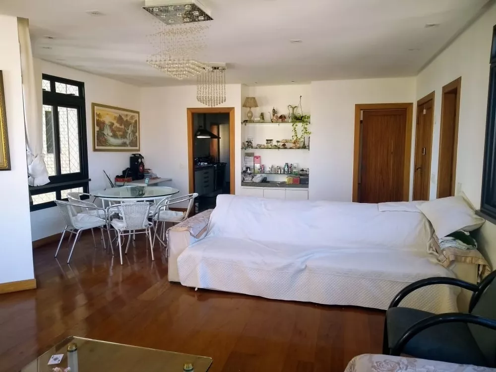 Apartamento à venda com 4 quartos, 208m² - Foto 3