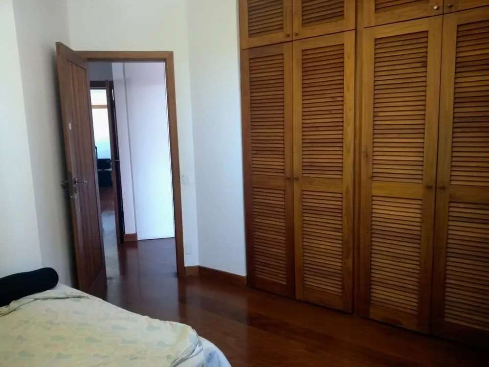 Apartamento à venda com 4 quartos, 208m² - Foto 12