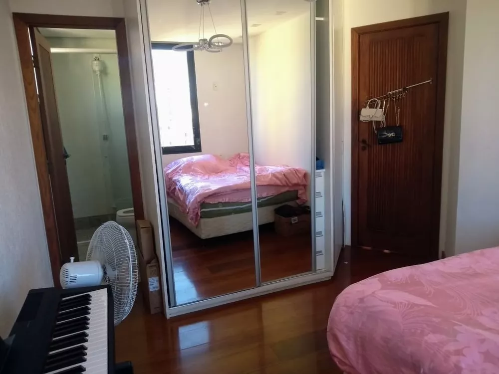 Apartamento à venda com 4 quartos, 208m² - Foto 10