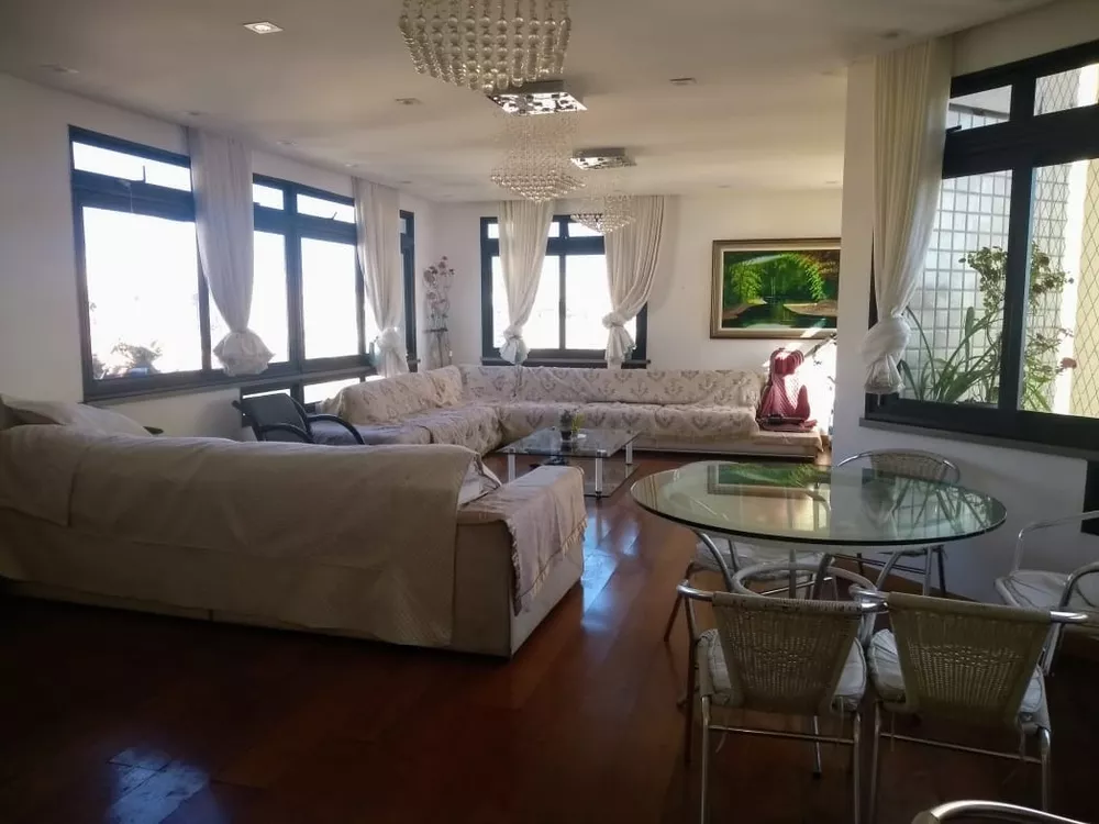 Apartamento à venda com 4 quartos, 208m² - Foto 1