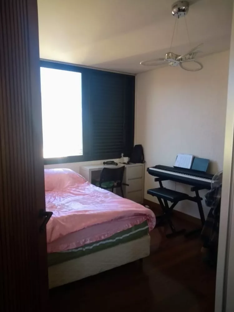 Apartamento à venda com 4 quartos, 208m² - Foto 9