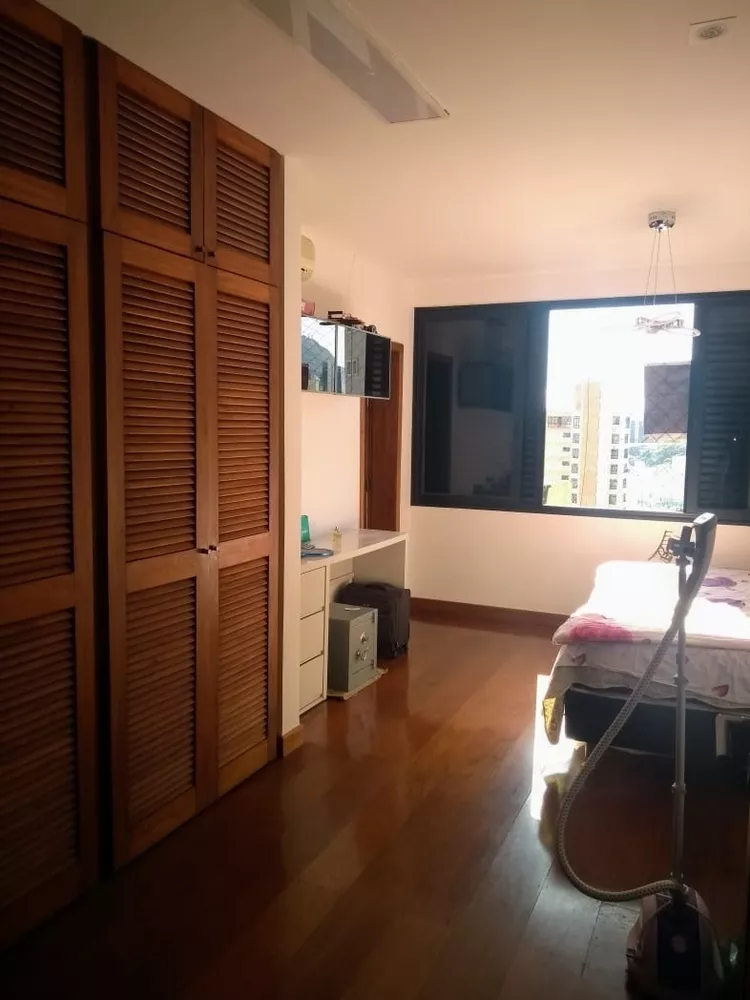 Apartamento à venda com 4 quartos, 208m² - Foto 6