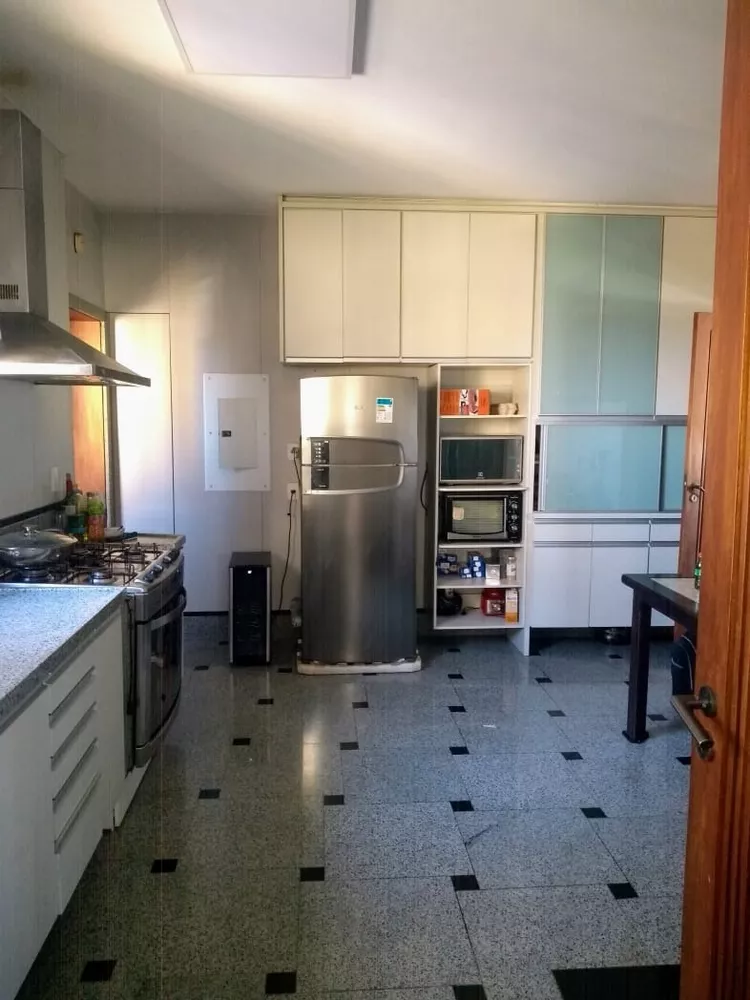 Apartamento à venda com 4 quartos, 208m² - Foto 20