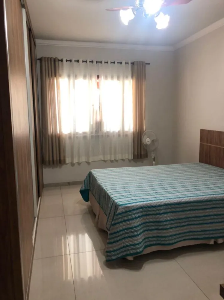 Casa, 3 quartos, 214 m² - Foto 10