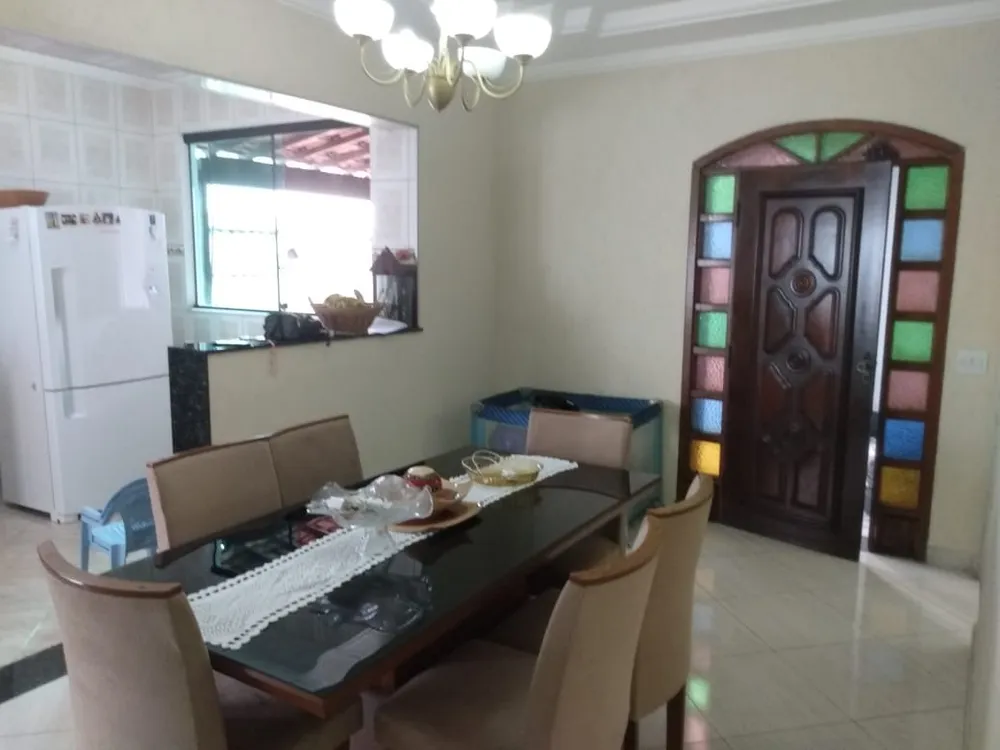 Casa, 3 quartos, 213 m² - Foto 2
