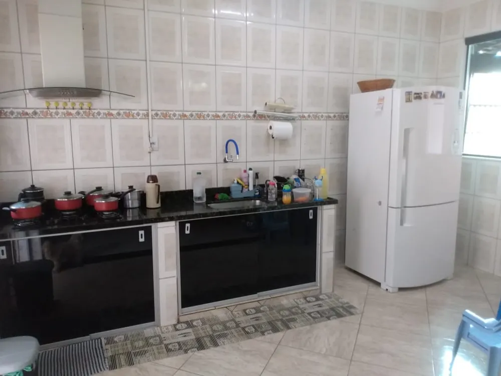 Casa, 3 quartos, 213 m² - Foto 2
